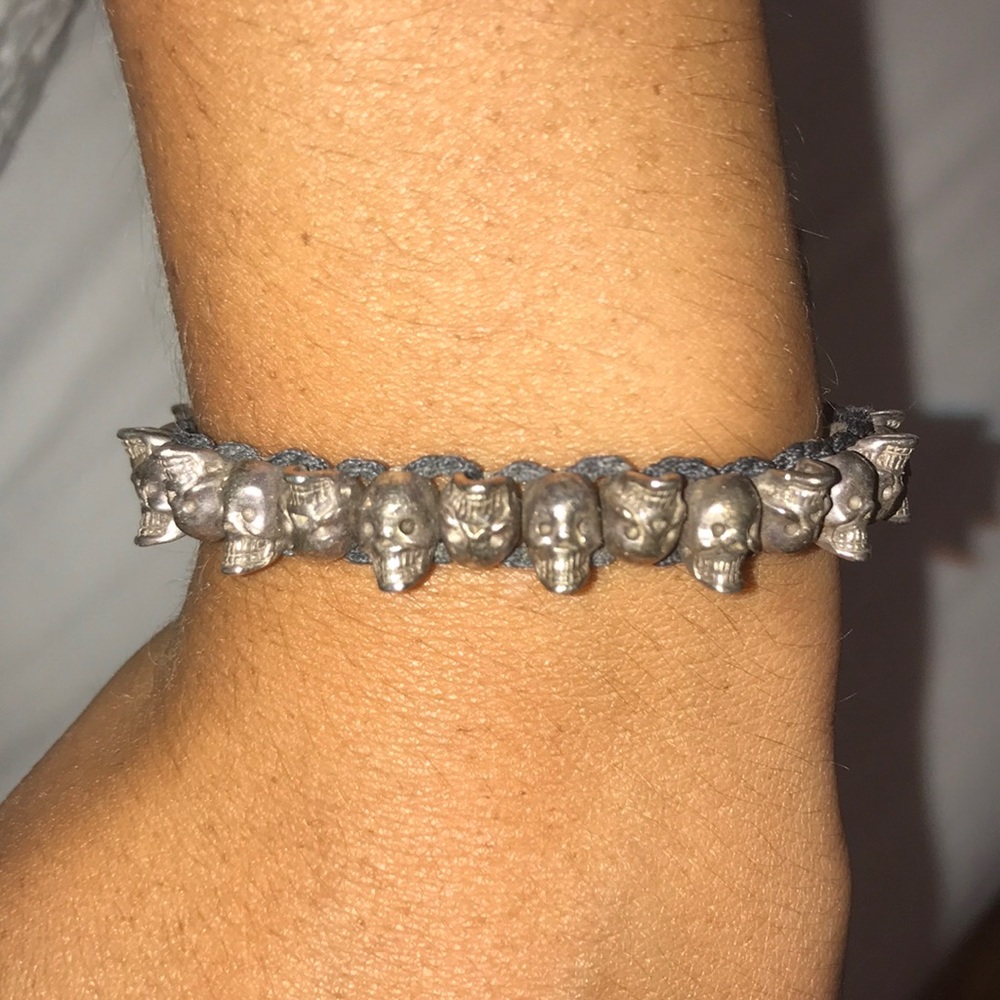 Links skull bracelet